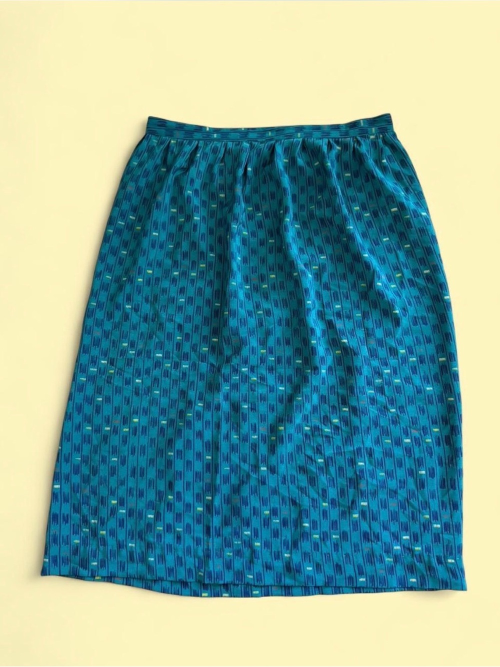 Vintage Petites for Maggy Late 80s- Early 90s Blue/Teal Geometric Knee Skirt